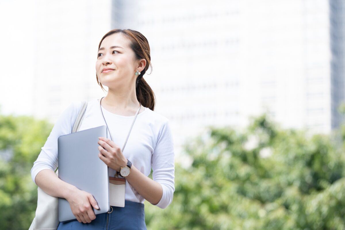 派遣社員で玉の輿に乗るには お金持ちと結婚していく派遣社員の特徴 さら婚